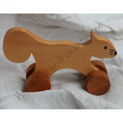 Jouet en bois : écureuil à roulettes, bois massif