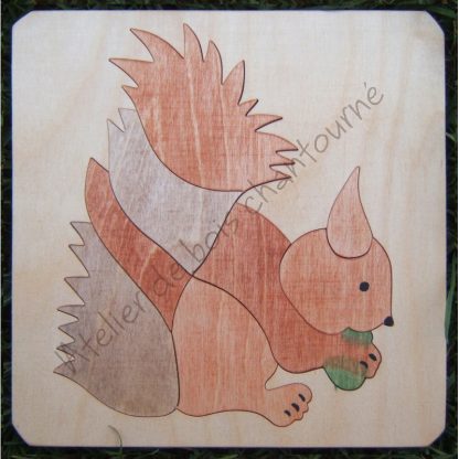 Puzzle écureuil par l'Atelier de bois chantourné
