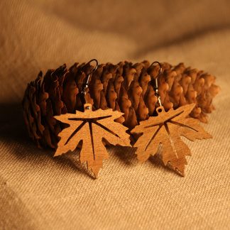 Boucles d'oreilles érable fabriqué en Auvergne à l'Atelier de bois chantourné